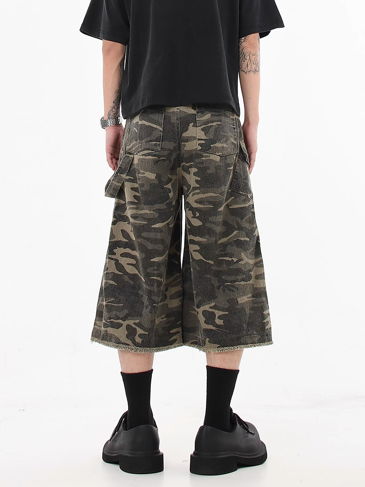 Y2K Baggy Camo Shorts