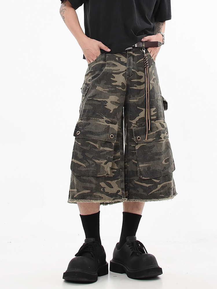 Y2K Baggy Camo Shorts
