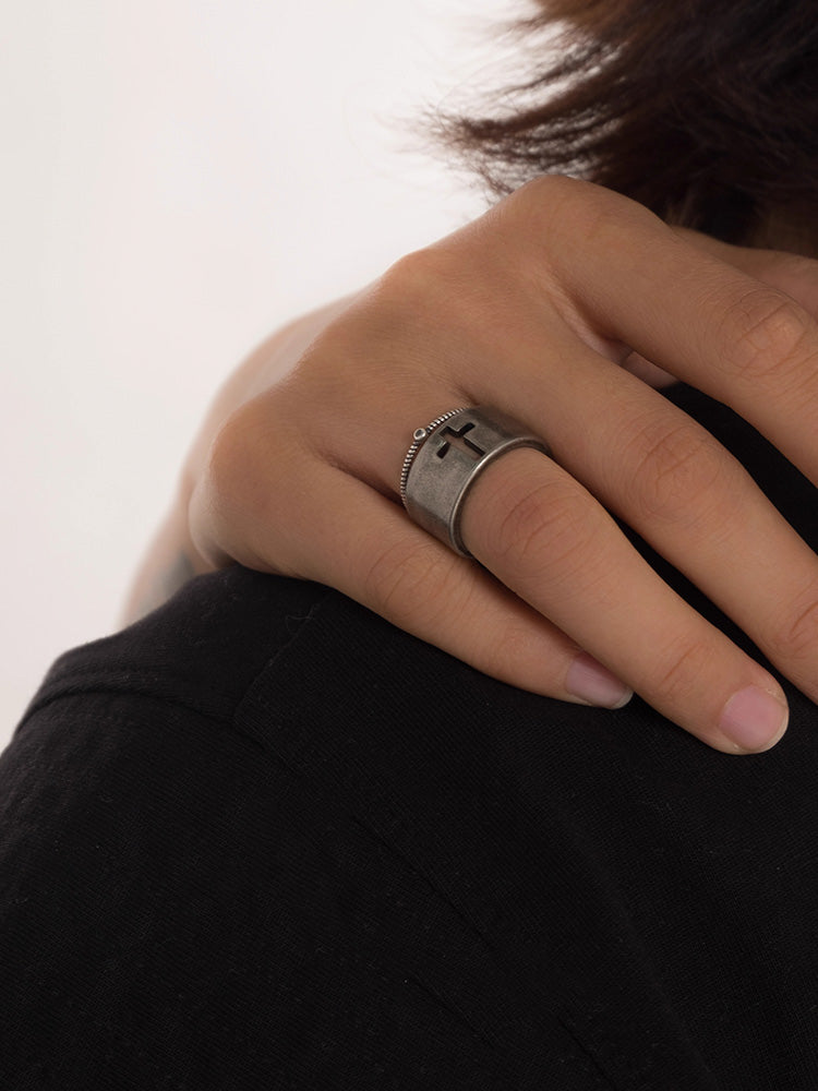 Y2K Cross Ring
